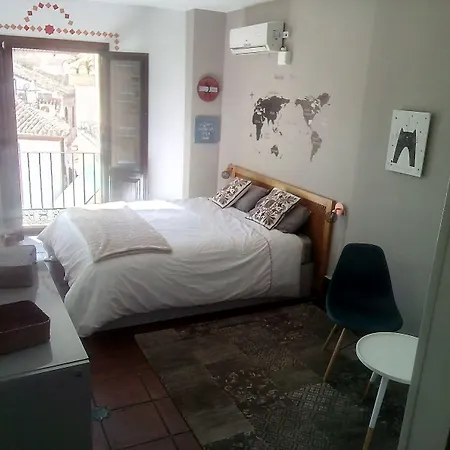 Oasis Backpackers' Granada