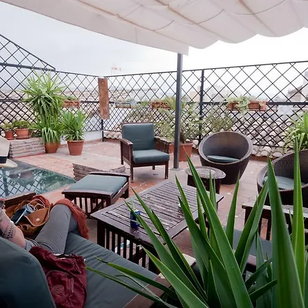 Oasis Backpackers' Granada