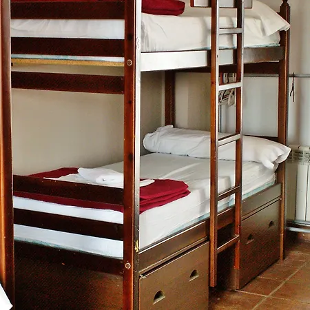 Oasis Backpackers'