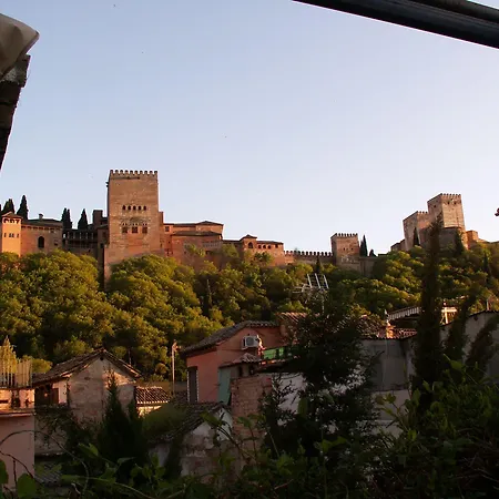 Oasis Backpackers' * Granada