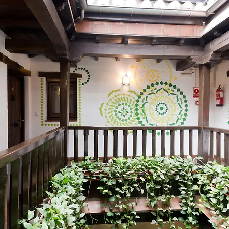 Oasis Backpackers' Granada