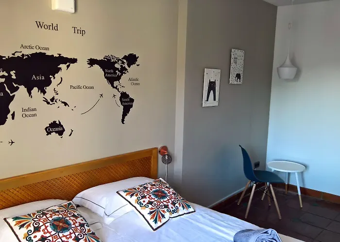 Oasis Backpackers' *