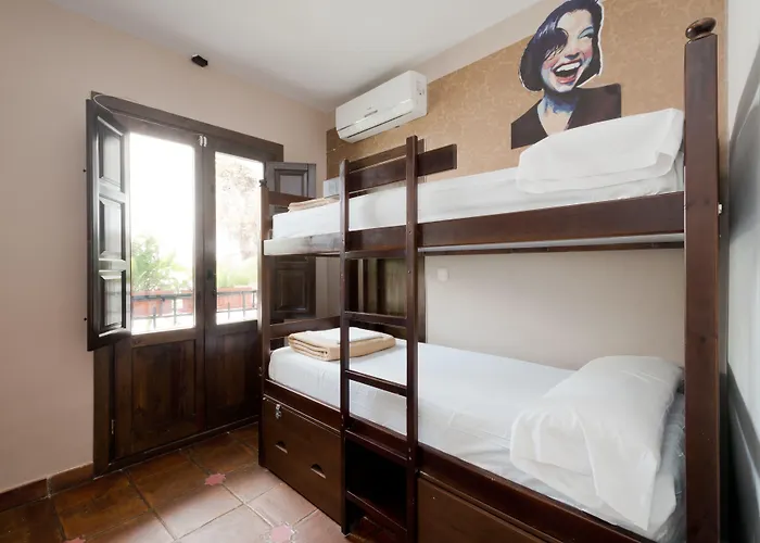 Oasis Backpackers' بيت شباب غرناطة