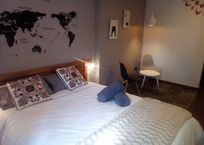 بيت شباب Oasis Backpackers' *