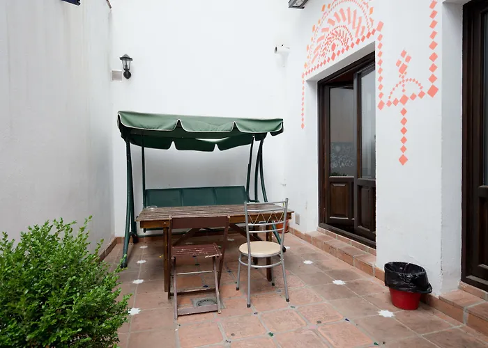 Oasis Backpackers'