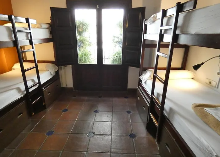 Oasis Backpackers' بيت شباب غرناطة