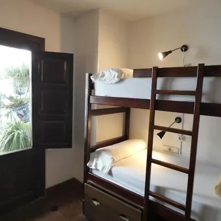 Auberge de jeunesse Oasis Backpackers' *