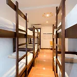Oasis Backpackers'