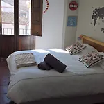 Oasis Backpackers' Granada