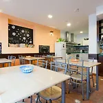 Oasis Backpackers' Hostel
