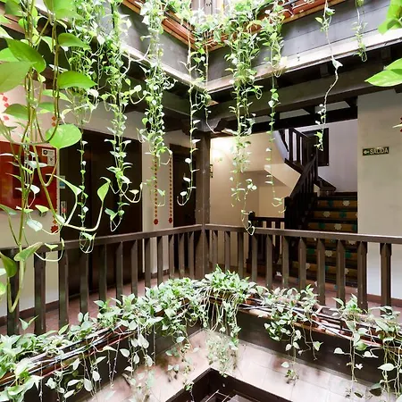 Oasis Backpackers' Hostal