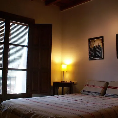 Oasis Backpackers' Hostal Granada
