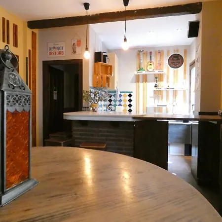 Oasis Backpackers' Granada